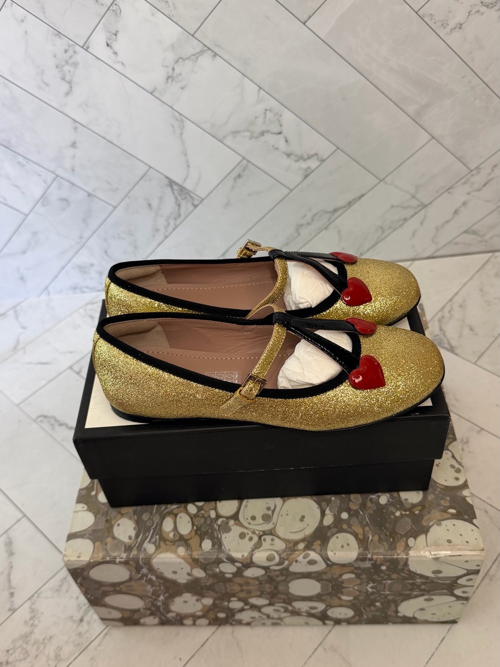 GUCCI Girls' Gold Glitter Heart Mary Jane Flats